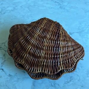 Vintage wicker clam basket decor